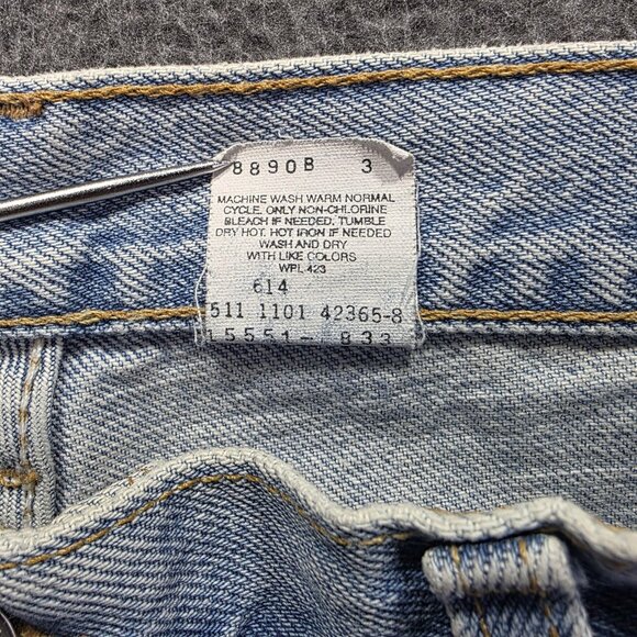 Vintage Levis 550 Jeans Womens 10 Light Wash Blue Relaxed Tapered High Rise 90s - Picture 5 of 9